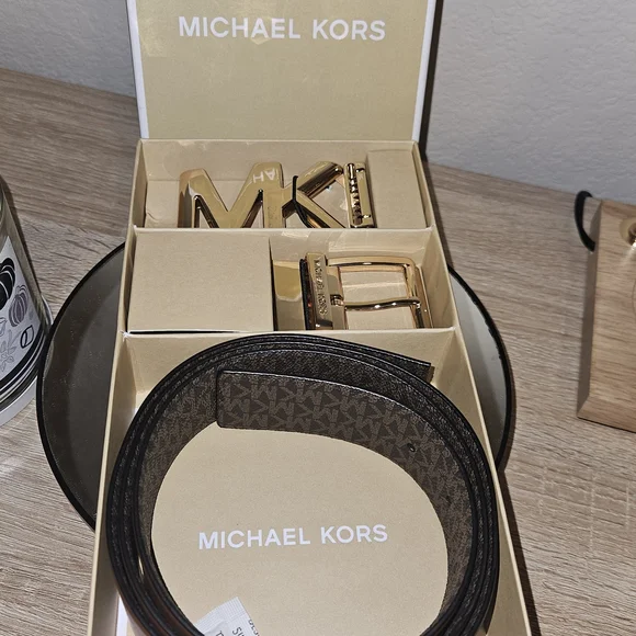 Michael Kors Gold and Brown Belt Set - Picture 5 of 7